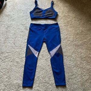 Fabletics Set Sports Bra Shira w/Matching Leggings Royal Blue Gray Mesh Pocket